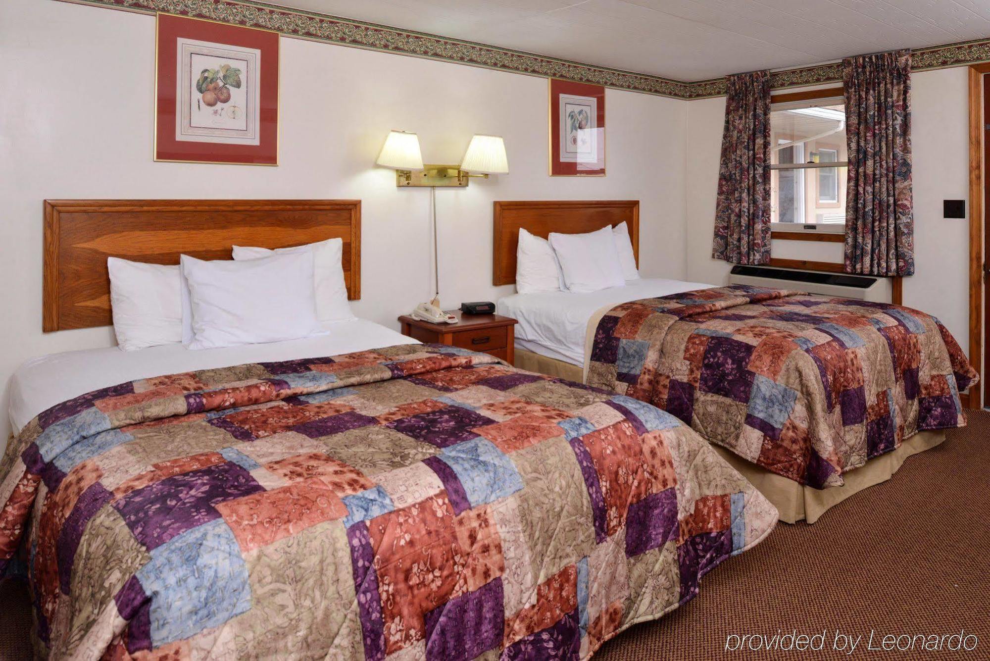 Red Carpet Motel